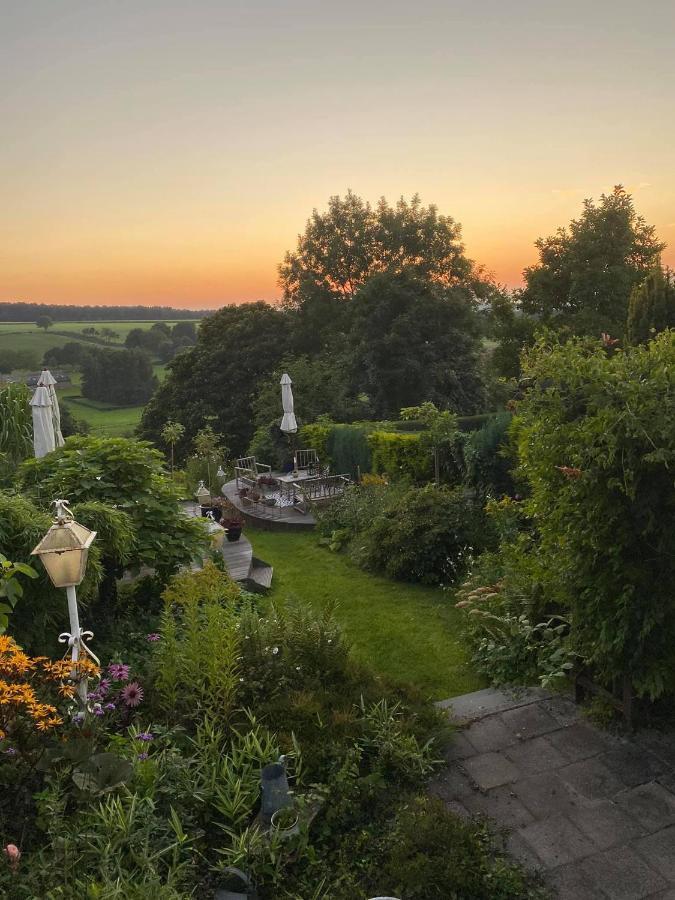 Op D'R Vieleberg Bed & Breakfast Vijlen Eksteriør bilde